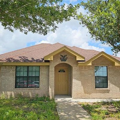 2007 E Bogambilia Avenue, Hidalgo, TX 78557