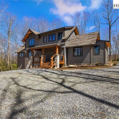 201 Springwinds Drive, Banner Elk, NC 28604