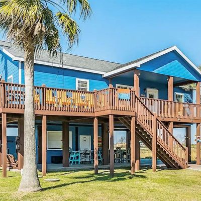 2019 Flamingo Drive, Crystal Beach, TX 77650