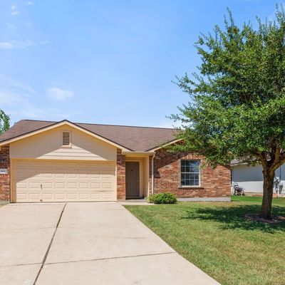 202 Wegstrom St, Hutto, TX 78634