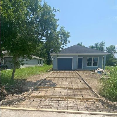 2031 Kansas St, La Marque, TX 77568