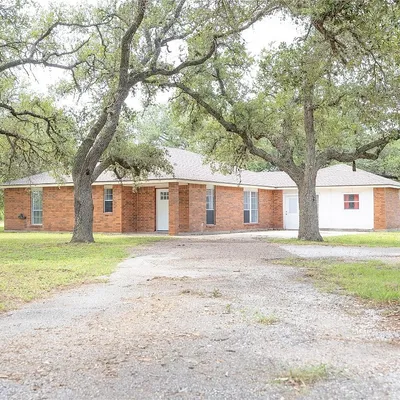 2038 Nordheim Slickfield Road, Goliad, TX 77963