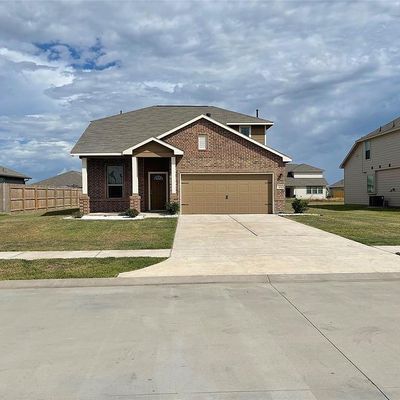 204 White Wing Ln, Sealy, TX 77474