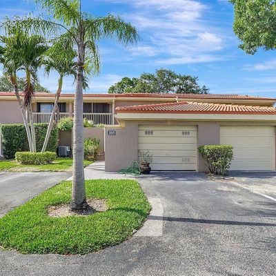 205 Dunwoody Ln, Hollywood, FL 33021