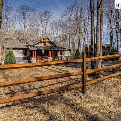 205 Upper Grouse Ridge Road, Beech Mountain, NC 28604