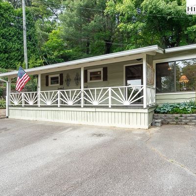 206 Green St, Blowing Rock, NC 28605