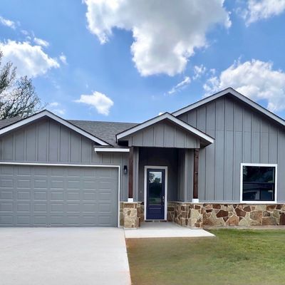 206 Waikakaaua Drive, Bastrop, TX 78602