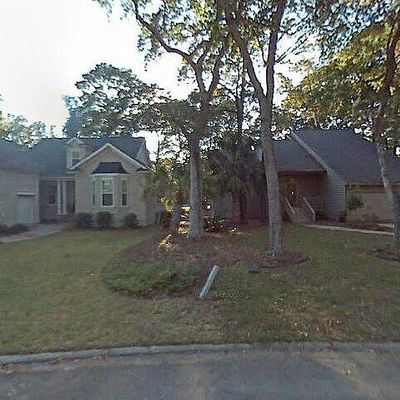 18 Hobcaw Ln, Savannah, GA 31411