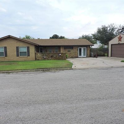 1803 Elza Dr, Goldthwaite, TX 76844