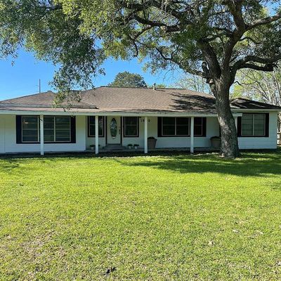 1803 W Norris St, El Campo, TX 77437