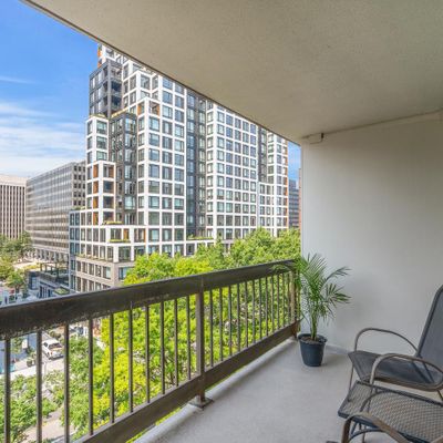 1805 Crystal Dr #604 S, Arlington, VA 22202