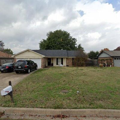 1805 Briar Run, Benbrook, TX 76126