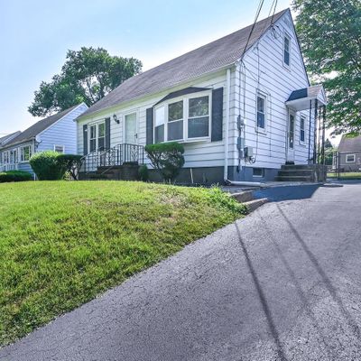 181 Green La, Ewing, NJ 08638