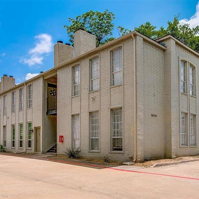 1818 N Fitzhugh Avenue, Dallas, TX 75204