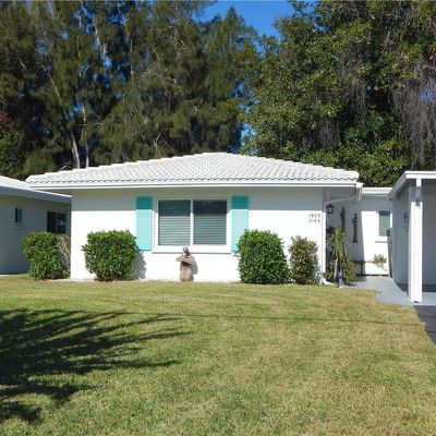 1825 University Place, Sarasota, FL 34235