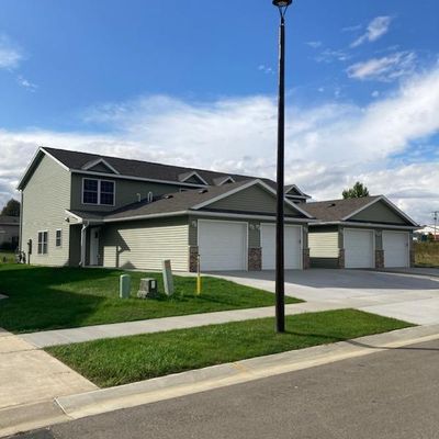 1845 Daniel Ln Ne, Stewartville, MN 55976