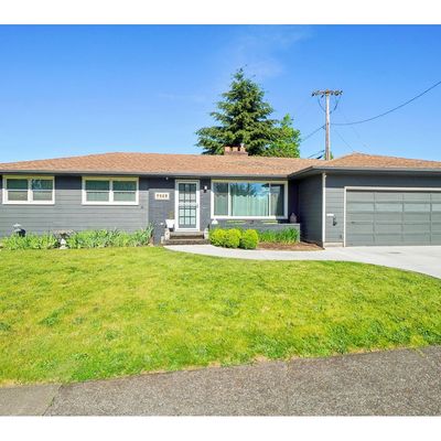 1860 Se 104 Th Ave, Portland, OR 97216