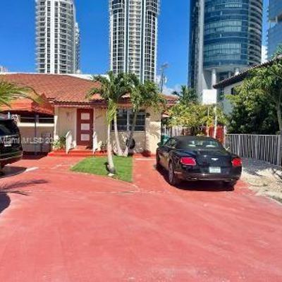 18605 Atlantic Blvd, Sunny Isles Beach, FL 33160