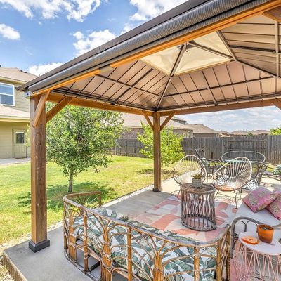 188 Lyre Leaf Dr, Buda, TX 78610