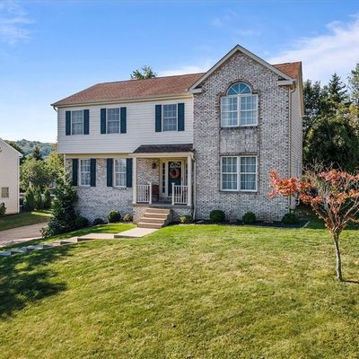 190 Autumn Hill Dr, Cranberry Township, PA 16066