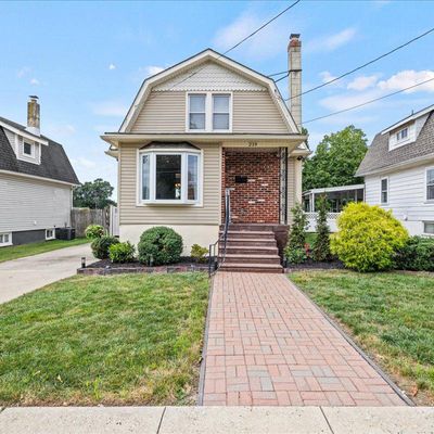 219 Chestnut St, Glendora, NJ 08029