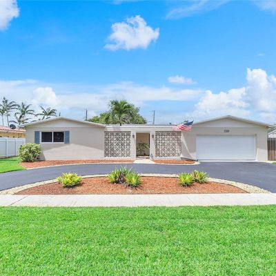 220 Sw 71 St Ter, Pembroke Pines, FL 33023