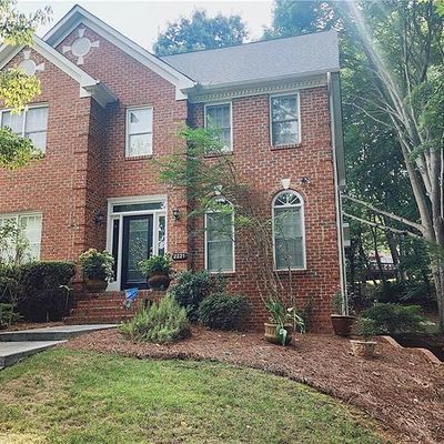 2221 Meadow Hill Rd, Winston Salem, NC 27106