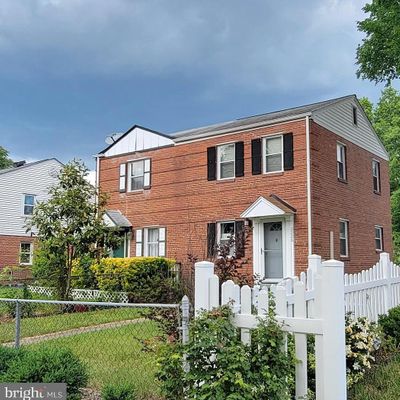 2226 Farrington Ave, Alexandria, VA 22303