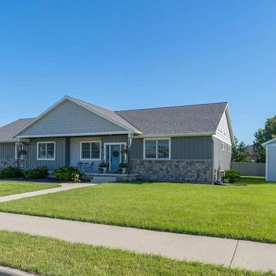 2232 Coventry Ln, North Mankato, MN 56003