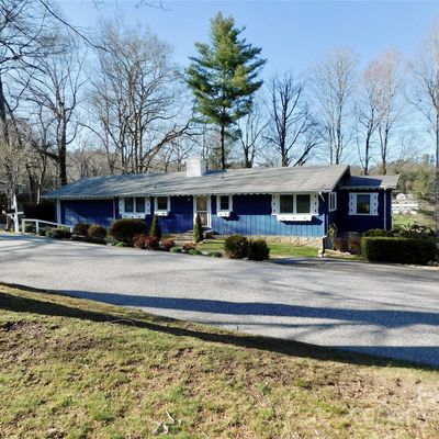 2237 Swiss Pine Lake Dr, Spruce Pine, NC 28777