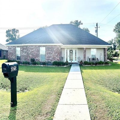 225 Julie St, Gray, LA 70359