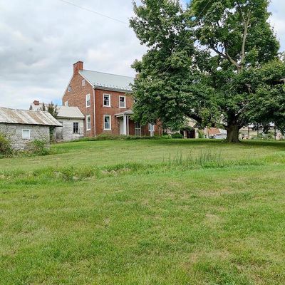 226 Milnor Rd, Greencastle, PA 17225