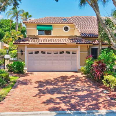 22645 Caravelle Cir, Boca Raton, FL 33433