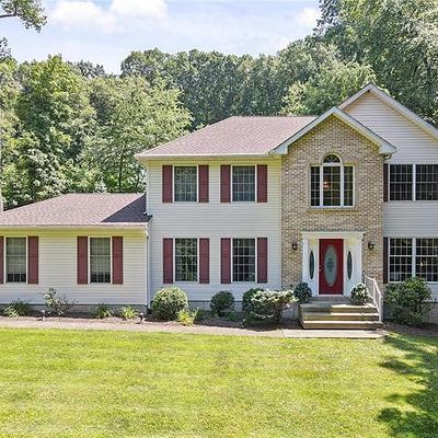 2270 Honeysuckle Rd, Allentown, PA 18103