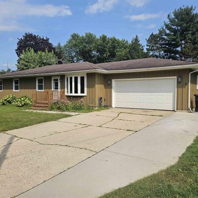 229 S Pontiac Dr, Janesville, WI 53545