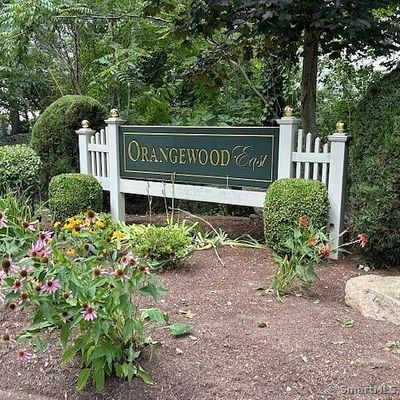 229 Shagbark Dr, Derby, CT 06418