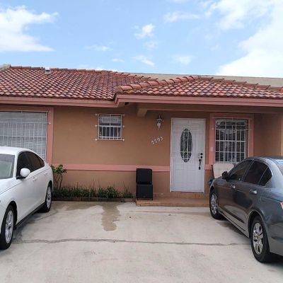 2293 W 74th Ter, Hialeah, FL 33016