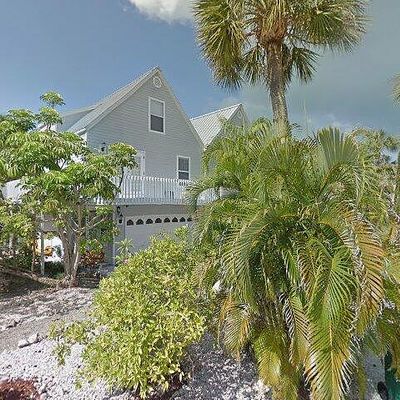 231 64 Th St, Holmes Beach, FL 34217