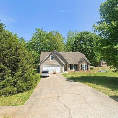 232 Autumn Ridge Dr, Griffin, GA 30224