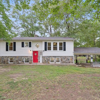 232 Chrystal Rd, Colonial Beach, VA 22443