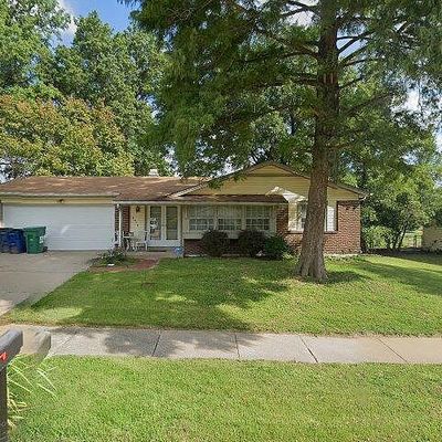 2373 Rockymont Dr, Saint Louis, MO 63136