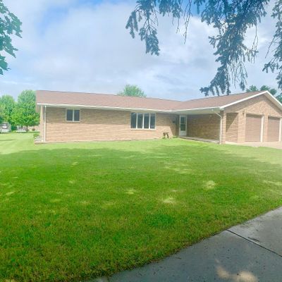 207 6 Th St W, Canby, MN 56220