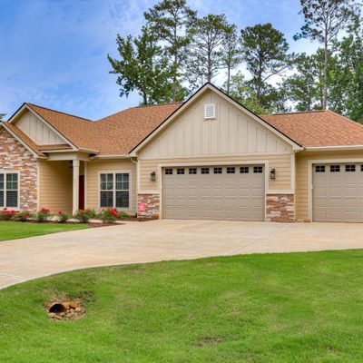 207 Gerard Cir, Mc Cormick, SC 29835