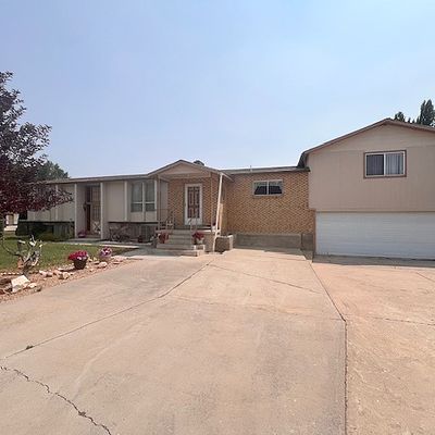 208 E 400 N, Roosevelt, UT 84066