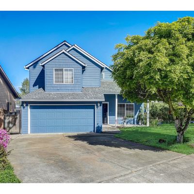 208 Sweden Cir, Silverton, OR 97381