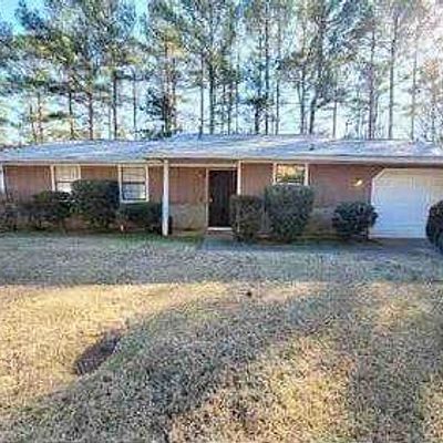 2083 Mallard Way, Lithonia, GA 30058