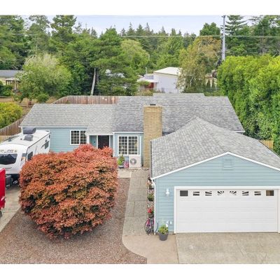 2087 24 Th St, Florence, OR 97439