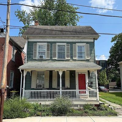 209 Court St, Newtown, PA 18940