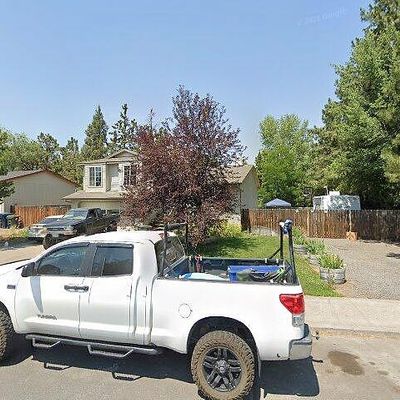 2092 Ne Wells Acres Rd, Bend, OR 97701