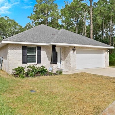 2095 Fountainview Dr, Navarre, FL 32566